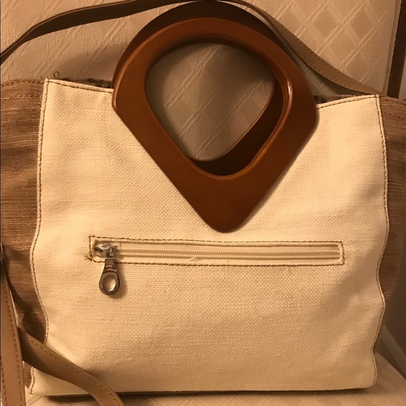 Relic Crossbody Handbag and Pouch - Picture 5 of 8